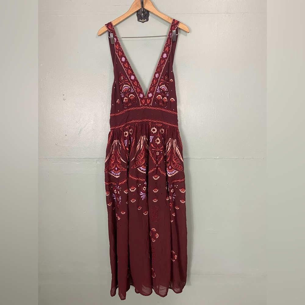 Anthropologie V Neck Deco Midi Dress‎ Embroidered Floral Wine Red Large - Picture 3 of 11
